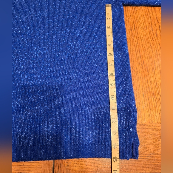 Elegant Shimmery Blue Women's Sweater - Picture 8 of 8